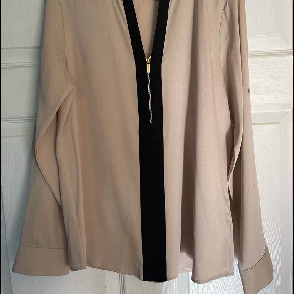 Calvin Klein Small Beige and Black Zip Up Blouse Small Gently used